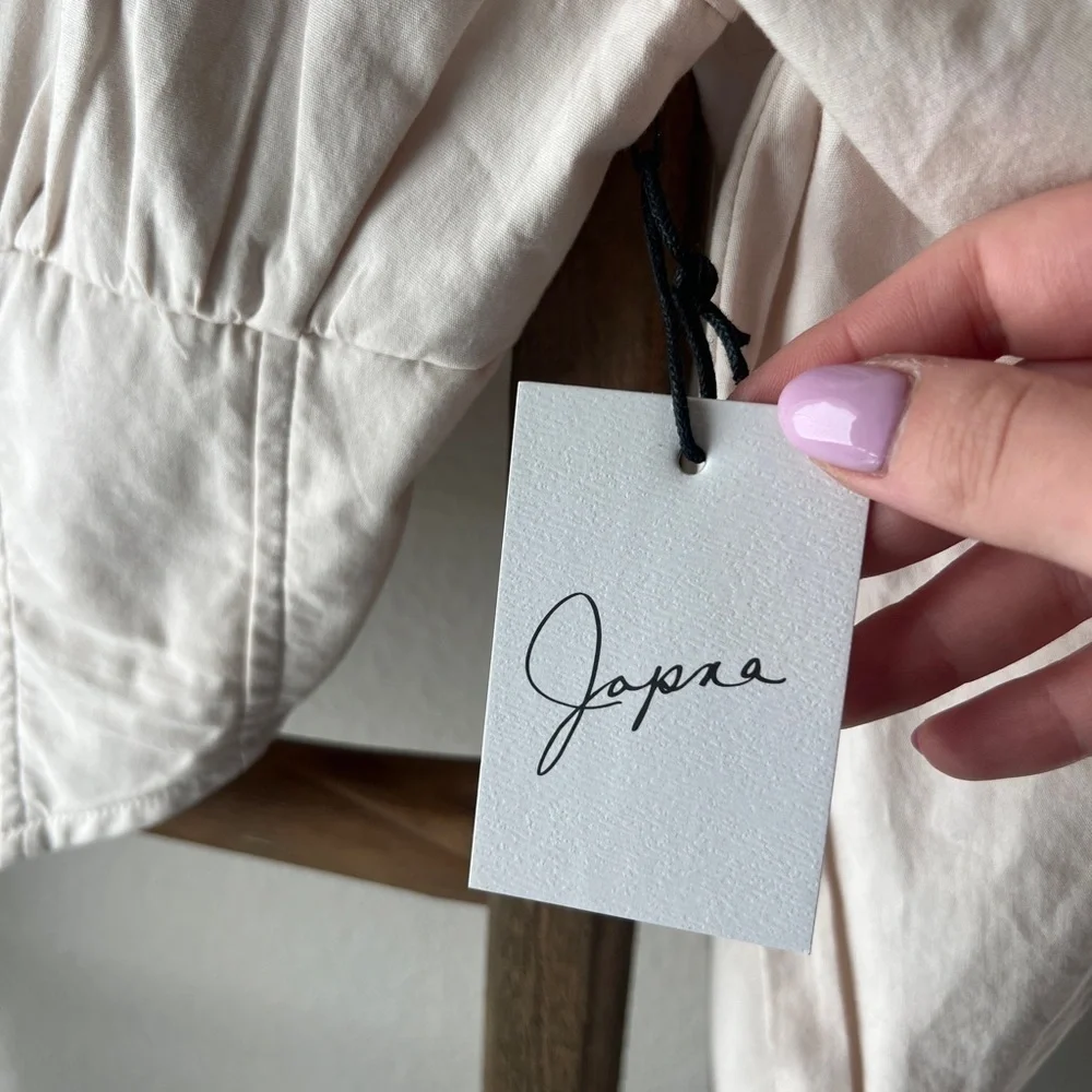 NWT - Japra- eye let closure blouse size small - Picture 3 of 7